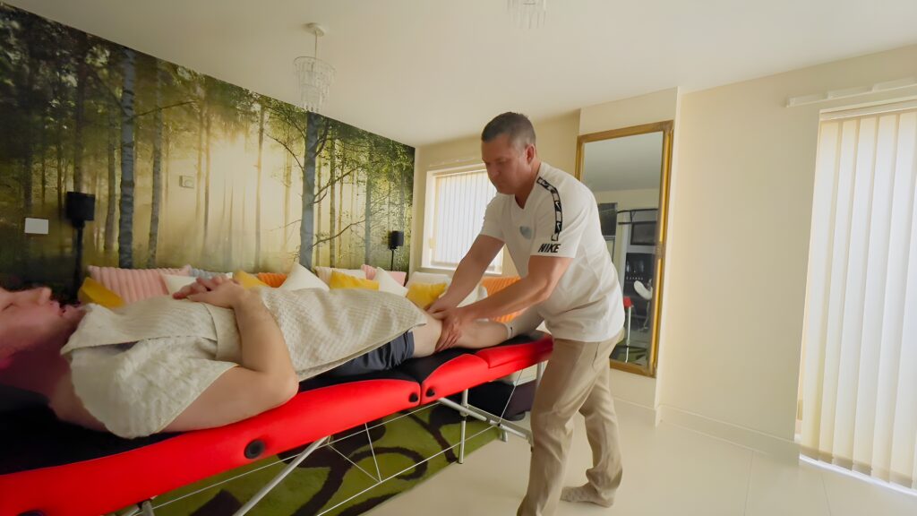 massage therapist in ickenham.png